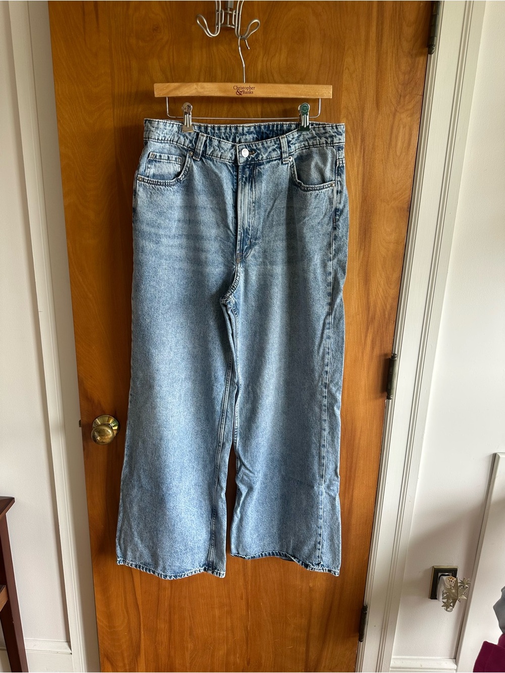 H&M Light Blue Relaxed Fit women’s Jeans